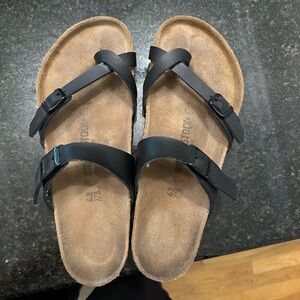 BIRKENSTOCK 42 BLACK